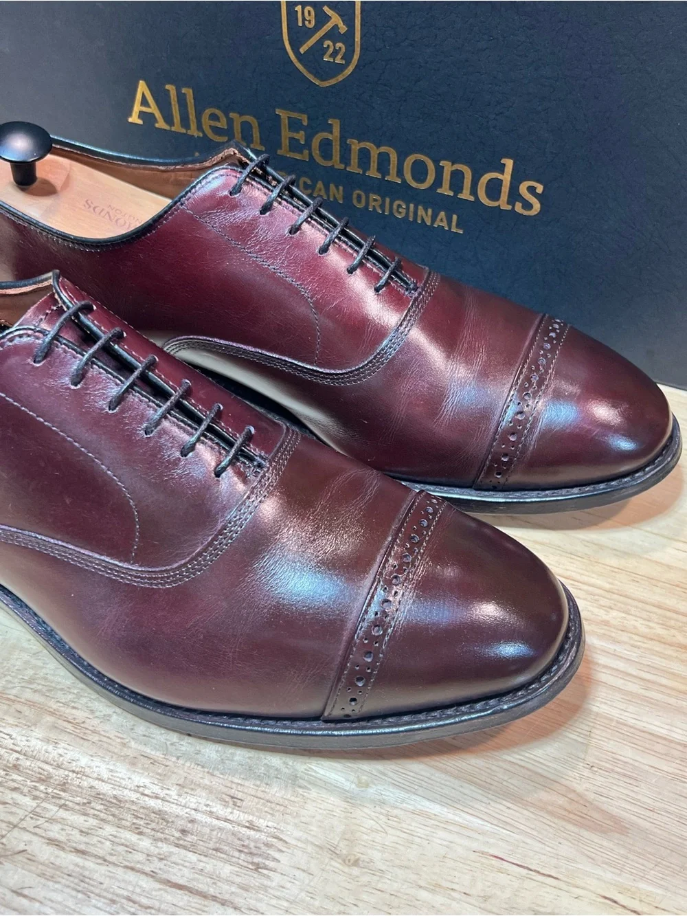 Allen Edmonds Fifth Avenue Men’s Burgundy Leather Cap Toe Oxfords Sz 10.5 3E